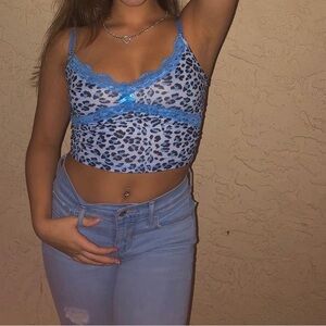Cutest Y2K blue cheetah print tank!